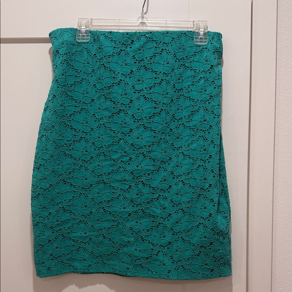 Elegant Teal Lace Skirt